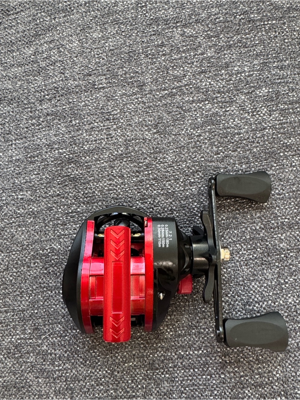 7.2:1 Baitcasting Reel – Black Red Magnetic Brake Fishing Reel